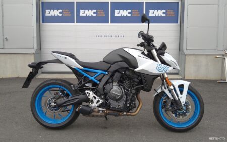 Suzuki GSX  2023