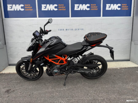 KTM 390 Duke 2023