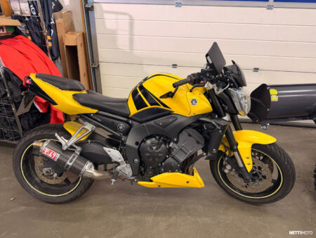 Yamaha FZ1-N  2006