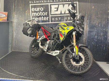 BMW F 900 GS 2025