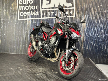 Kawasaki Z 900 2025