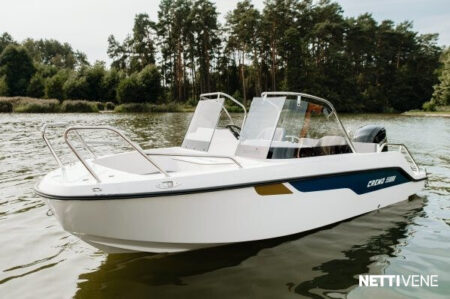 Ajoneuvot Cremo 558 BR 2026