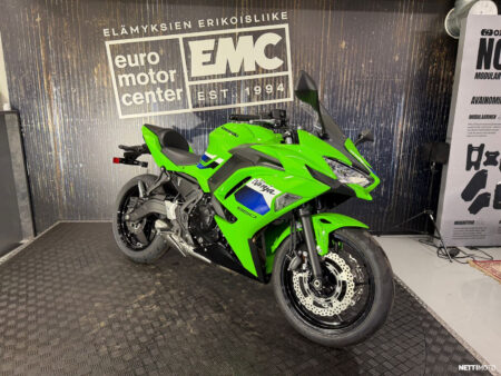 Kawasaki Ninja 650 2026