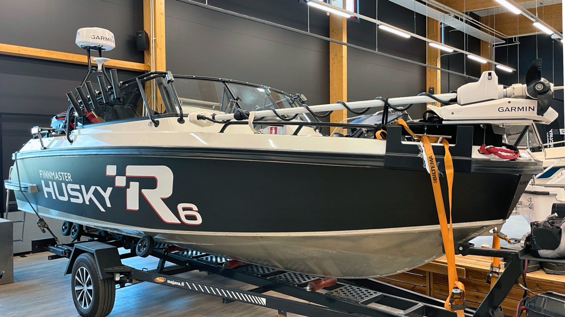 finnmaster husky r6